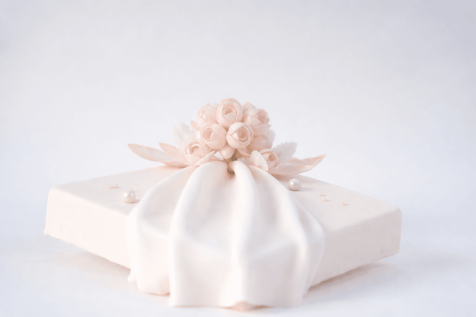 13061-GM - باقة ورد 8 سم WEDDINGS BOUQUET 